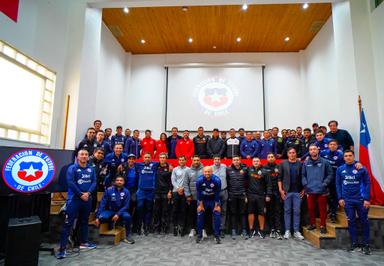 Gerencia de Selecciones Nacionales realiza Seminario junto a clubes de la Región Metropolitana
