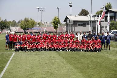 Dos generaciones de La Roja Sub-17 se encuentran en Juan Pinto Durán